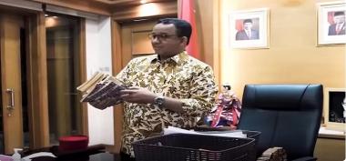 politik anies